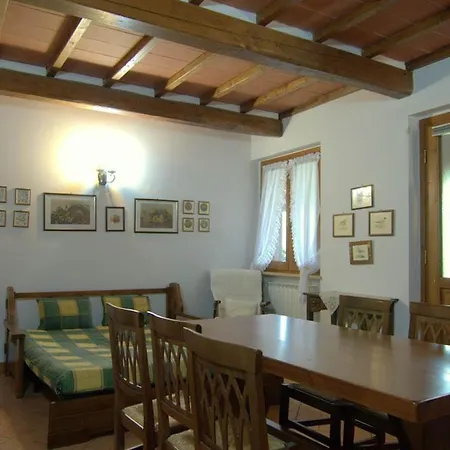 Cantagallina Sleeps 12 With Pool And Wifi Vila